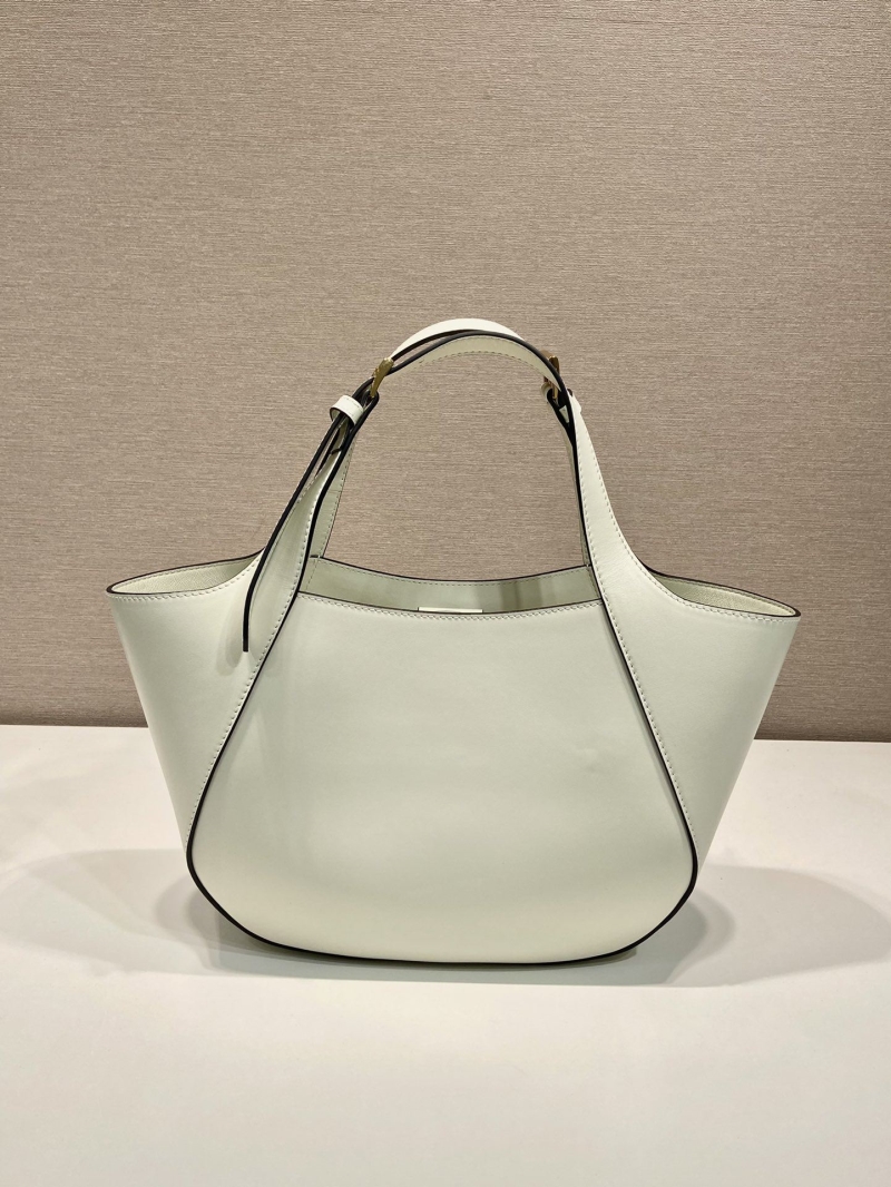 Pra*a tote bags